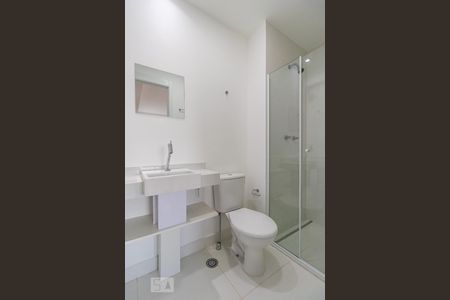 Banheiro Social de apartamento para alugar com 1 quarto, 59m² em Alphaville Empresarial, Barueri