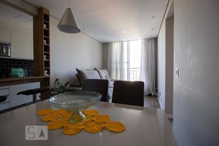 Sala de apartamento à venda com 2 quartos, 50m² em Jardim Cirino, Osasco