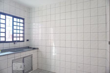 Sala/Cozinha de casa para alugar com 1 quarto, 45m² em Vila Dalila, São Paulo