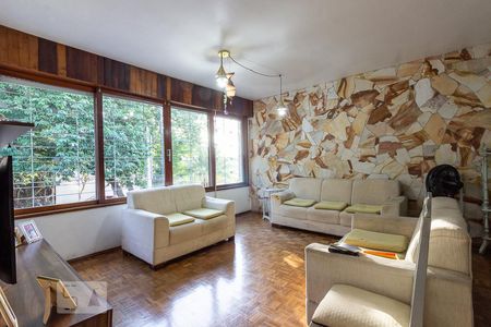 Sala de casa à venda com 7 quartos, 350m² em Três Figueiras, Porto Alegre
