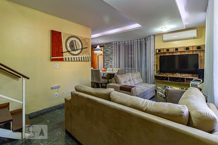 Sala de casa de condomínio à venda com 4 quartos, 111m² em Taquara, Rio de Janeiro