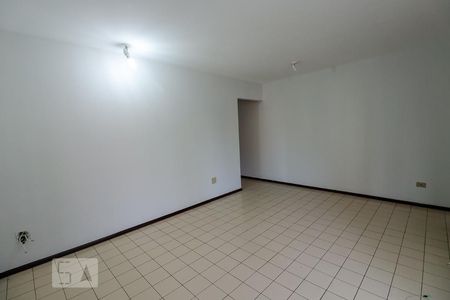 Sala de apartamento para alugar com 1 quarto, 63m² em Centro, Ribeirão Preto