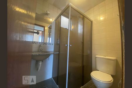 Banheiro de apartamento para alugar com 3 quartos, 53m² em Santa Cruz, Belo Horizonte