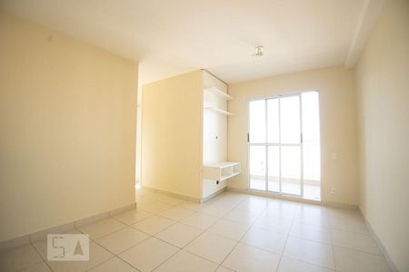 sala de apartamento para alugar com 3 quartos, 70m² em Jardim Ipaussurama, Campinas