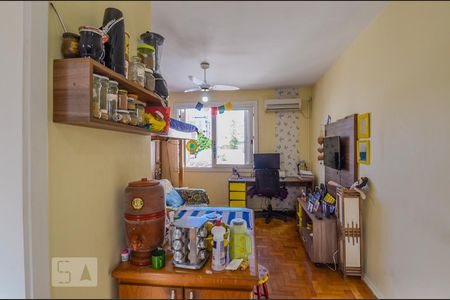Sala de kitnet/studio à venda com 1 quarto, 30m² em Cidade Baixa, Porto Alegre