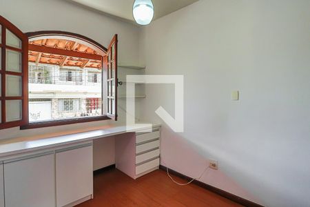 Quarto 1 de casa para alugar com 3 quartos, 160m² em Renascença, Belo Horizonte