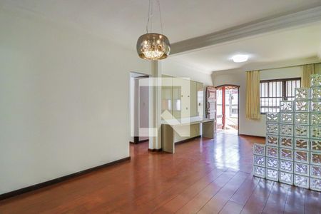 Sala de casa para alugar com 3 quartos, 160m² em Renascença, Belo Horizonte