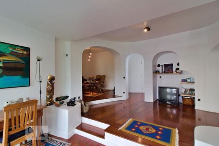 Sala de apartamento para alugar com 2 quartos, 102m² em Vila Suzana, São Paulo