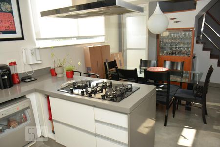 Cozinha de apartamento à venda com 3 quartos, 220m² em Jardim Guanabara, Rio de Janeiro