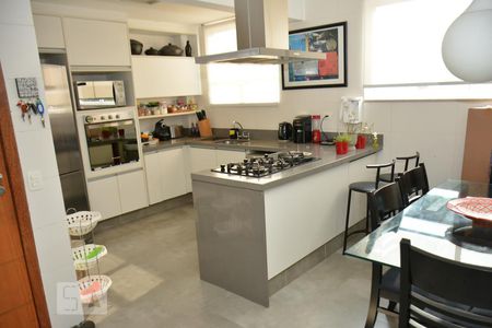 Cozinha de apartamento à venda com 3 quartos, 220m² em Jardim Guanabara, Rio de Janeiro