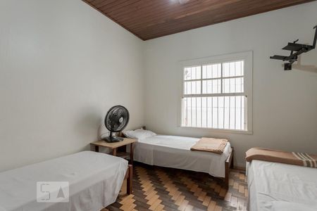 Quarto 1 de casa para alugar com 3 quartos, 153m² em Navegantes, Porto Alegre