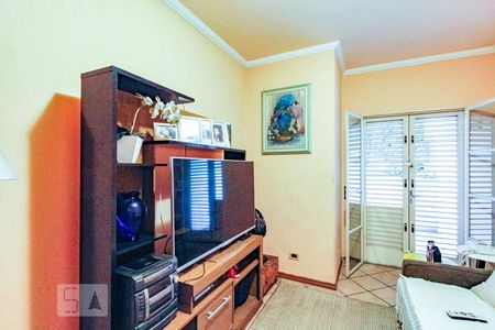 Sala de tv de casa à venda com 4 quartos, 236m² em Jardim Maia, Guarulhos