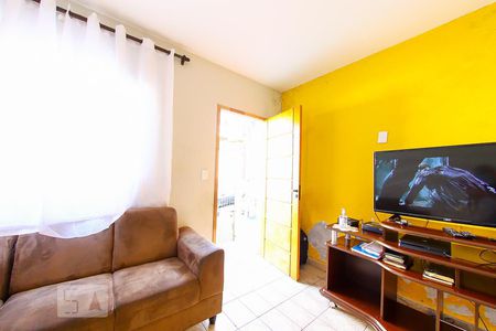 Sala de casa à venda com 4 quartos, 141m² em Vila Medeiros, São Paulo