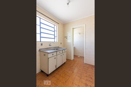 Cozinha de apartamento para alugar com 1 quarto, 32m² em Jardim São Pedro, Porto Alegre