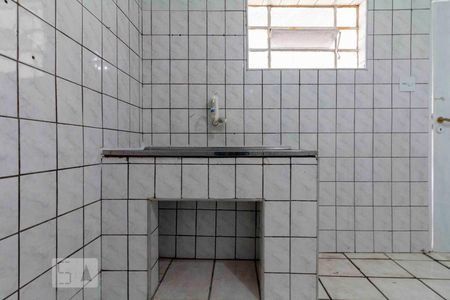 Cozinha de apartamento para alugar com 1 quarto, 35m² em Jardim Limoeiro, São Paulo