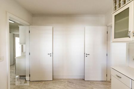 Apartamento à venda com 210m², 3 quartos e 4 vagas Apartamento à venda com 210m², 3 quartos e 4 vagasCopa