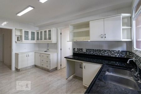 Apartamento à venda com 210m², 3 quartos e 4 vagas Apartamento à venda com 210m², 3 quartos e 4 vagasCozinha