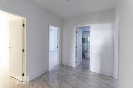 Apartamento à venda com 210m², 3 quartos e 4 vagas Apartamento à venda com 210m², 3 quartos e 4 vagascorredor para os quartos