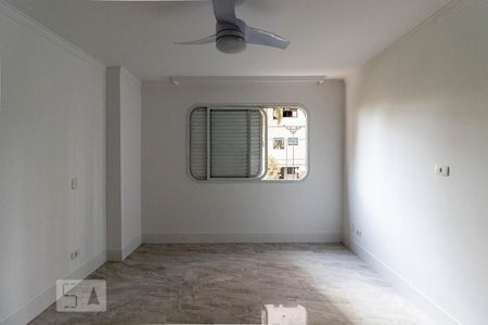 Apartamento à venda com 210m², 3 quartos e 4 vagas Apartamento à venda com 210m², 3 quartos e 4 vagasQuarto 2