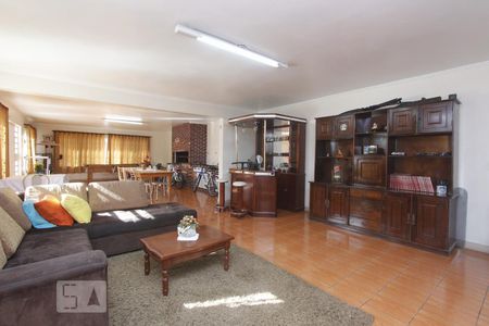 SALA de casa à venda com 4 quartos, 490m² em Jardim Lindóia, Porto Alegre
