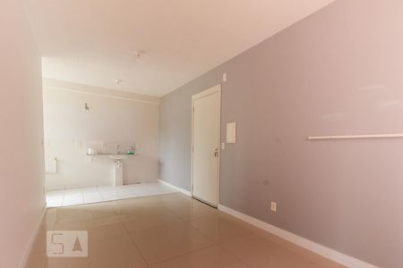 Sala de apartamento para alugar com 2 quartos, 47m² em Mário Quintana, Porto Alegre