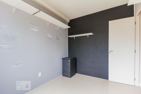 Quarto 2 de apartamento para alugar com 2 quartos, 47m² em Mário Quintana, Porto Alegre