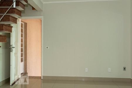 Sala de casa para alugar com 4 quartos, 150m² em Vila Santa Clara, São Paulo