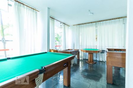 Apartamento para alugar com 58m², 2 quartos e 1 vaga Apartamento para alugar com 58m², 2 quartos e 1 vagaÁrea comum - Salão de Jogos