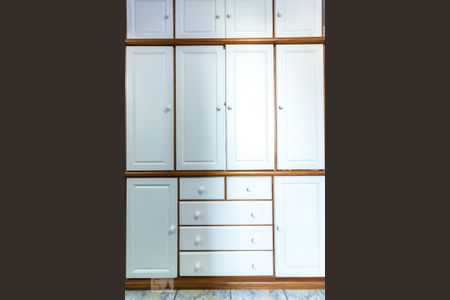 Apartamento para alugar com 58m², 2 quartos e 1 vaga Apartamento para alugar com 58m², 2 quartos e 1 vagaQuarto 1 Ármario