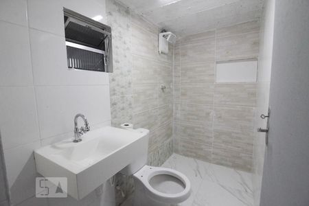 banheiro de casa para alugar com 1 quarto, 32m² em Parque Mandaqui, São Paulo