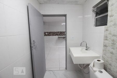 banheiro de casa para alugar com 1 quarto, 32m² em Parque Mandaqui, São Paulo