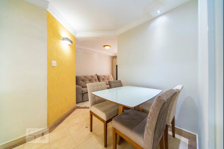 Sala de apartamento para alugar com 2 quartos, 60m² em Vila Alzira, Santo André