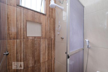 Banheiro de apartamento para alugar com 1 quarto, 25m² em Vila Isabel, Rio de Janeiro