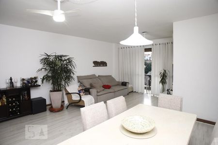 Apartamento à venda com 170m², 3 quartos e 2 vagasSala