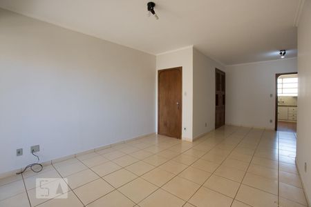 Sala de apartamento para alugar com 3 quartos, 153m² em Centro, Ribeirão Preto