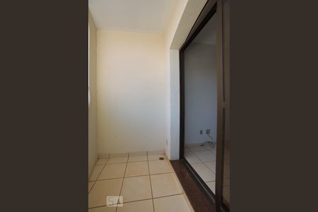 Varanda de apartamento para alugar com 3 quartos, 153m² em Centro, Ribeirão Preto