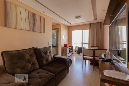 Sala de apartamento à venda com 3 quartos, 70m² em Santa Mônica, Belo Horizonte