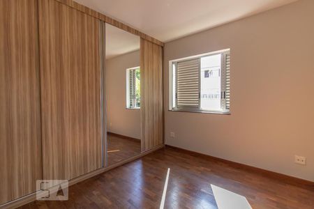 Suíte 1 de apartamento para alugar com 4 quartos, 140m² em Sagrada Família, Belo Horizonte