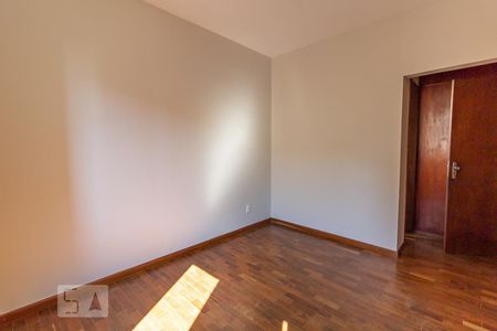 Suíte 1 de apartamento para alugar com 4 quartos, 140m² em Sagrada Família, Belo Horizonte