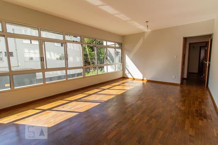 Sala de apartamento para alugar com 4 quartos, 140m² em Sagrada Família, Belo Horizonte