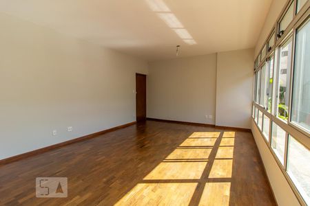 Sala de apartamento para alugar com 4 quartos, 140m² em Sagrada Família, Belo Horizonte