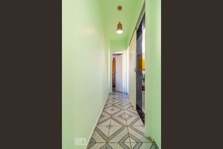 Corredor de apartamento à venda com 2 quartos, 60m² em Penha Circular, Rio de Janeiro