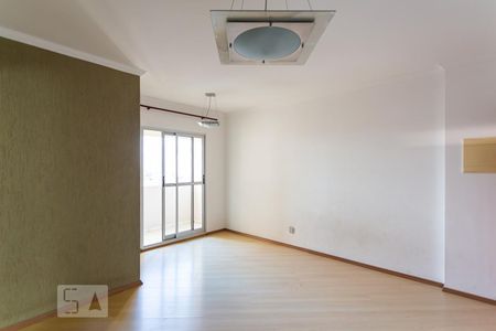 Sala de apartamento para alugar com 3 quartos, 71m² em Jaguaribe, Osasco