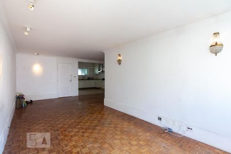 Apartamento para alugar com 130m², 3 quartos e 1 vagaSala