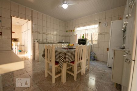 Cozinha 1 de casa à venda com 4 quartos, 160m² em Camaquã, Porto Alegre