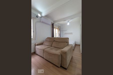 Sala de kitnet/studio à venda com 1 quarto, 34m² em Santana, Porto Alegre