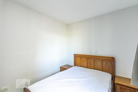 Quarto 1 de apartamento para alugar com 1 quarto, 41m² em Centro, Curitiba