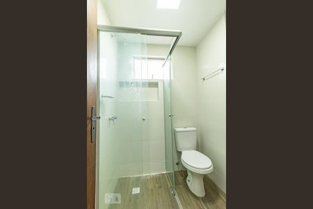 Banheiro  de apartamento para alugar com 1 quarto, 41m² em Centro, Curitiba