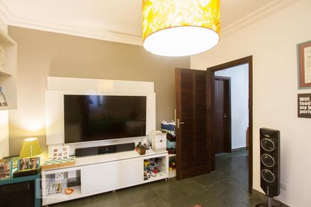 Sala de TV de casa à venda com 4 quartos, 350m² em Granja Julieta, São Paulo
