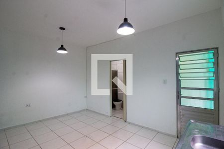 Sala/Cozinha de casa para alugar com 1 quarto, 26m² em Jardim Bom Clima, Guarulhos